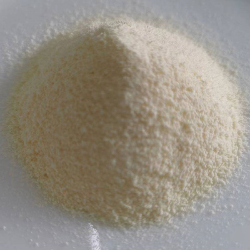 Kiel Elekti la Plej Bonan Ne-laktan Kremilon por Kafo?